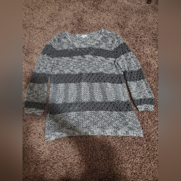 New York & Company top - Picture 1 of 7